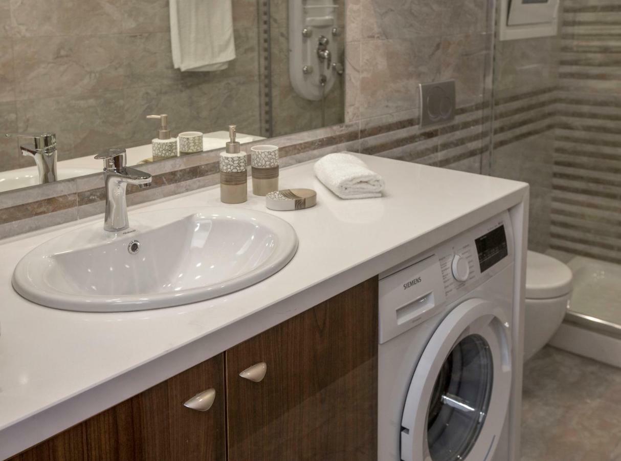 Spacious & Convenient Place Near Acropolis Museum By Ghh 아테네 외부 사진